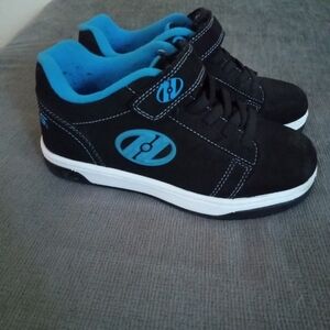 Heelys sz 2